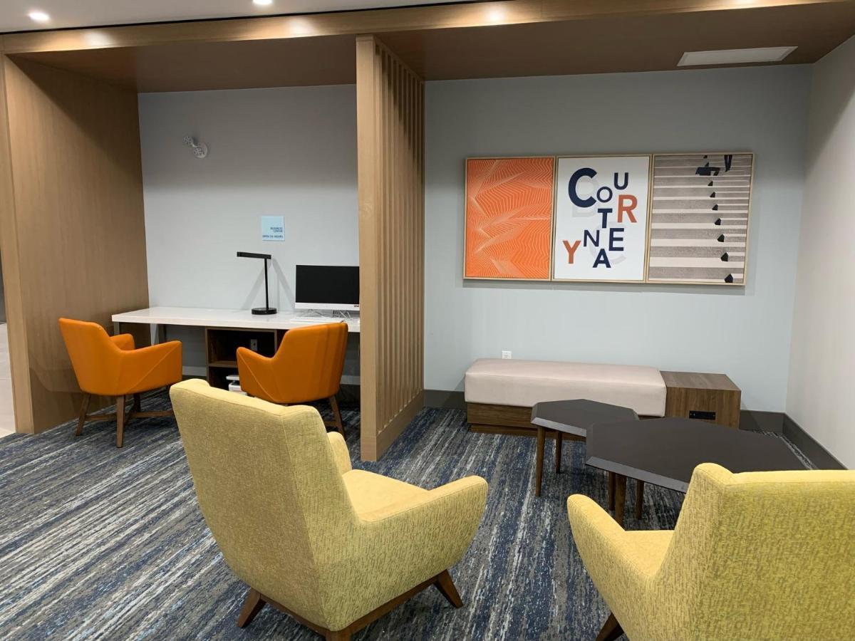 Holiday Inn Express & Suites - Courtenay - Comox By Ihg Екстер'єр фото